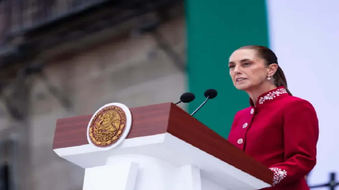MÉXICO NO SERÁ COLONIA NI PROTECTORADO DE NADIE; NO SE DOBLEGA, NO SE ARRODILLA Y NUNCA SE VENDE: CSP EN DESFILE CÍVICO MILITAR