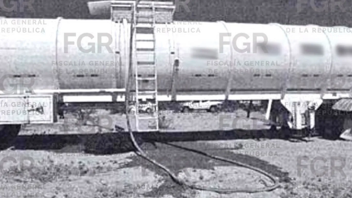 POR SUSTRACCIÓN ILÍCITA DE HIDROCARBURO FGR OBTIENE SENTENCIA DE MÁS DE 13 AÑOS DE PRISIÓN